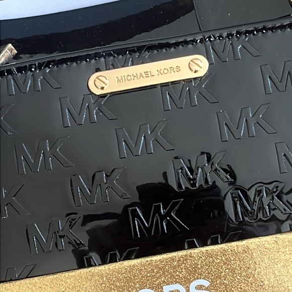 Brand New Michael Kors Black Patent Leather Zippered Belt Bag Fanny Pack Travel main image 6